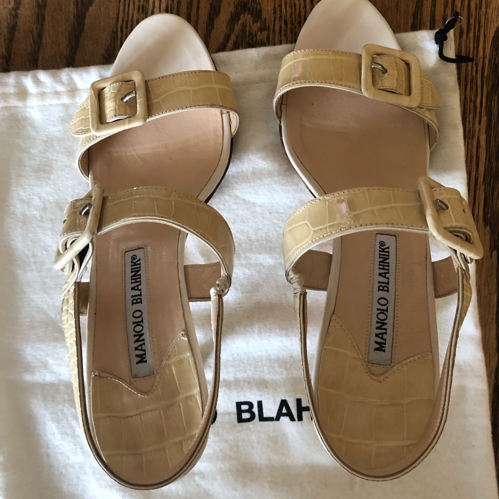 Manolo Blahnik - Picture 4 of 5